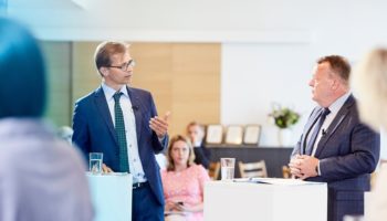 bjarke-møller-bifald