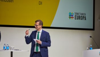 bjarke-møller-bifald
